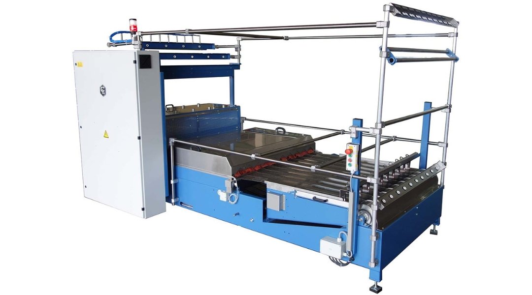 Fine yarn steaming machine type FG